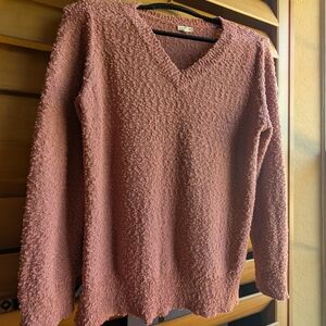 Chic Textured V-Neck Blouse in Rose